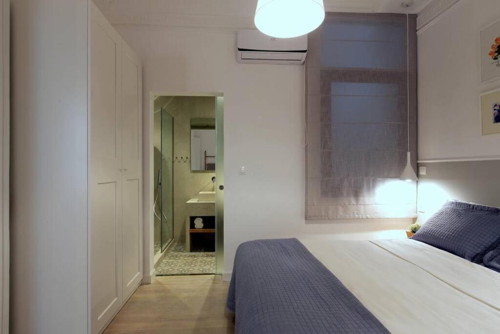 Athens Center Modern Apt In Art Nouveau Building Bagian luar foto